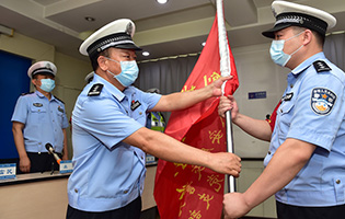 太原交警舉辦“創(chuàng)城”誓師動員大會