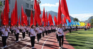 渾源中小學(xué)生田徑運(yùn)動會隆重開幕