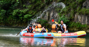 “避暑經(jīng)濟”激發(fā)旅游市場新活力