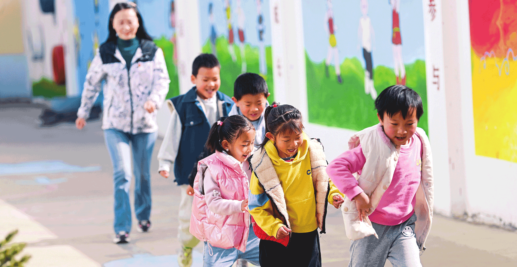 青海祁連：加強普惠幼兒園建設(shè) 