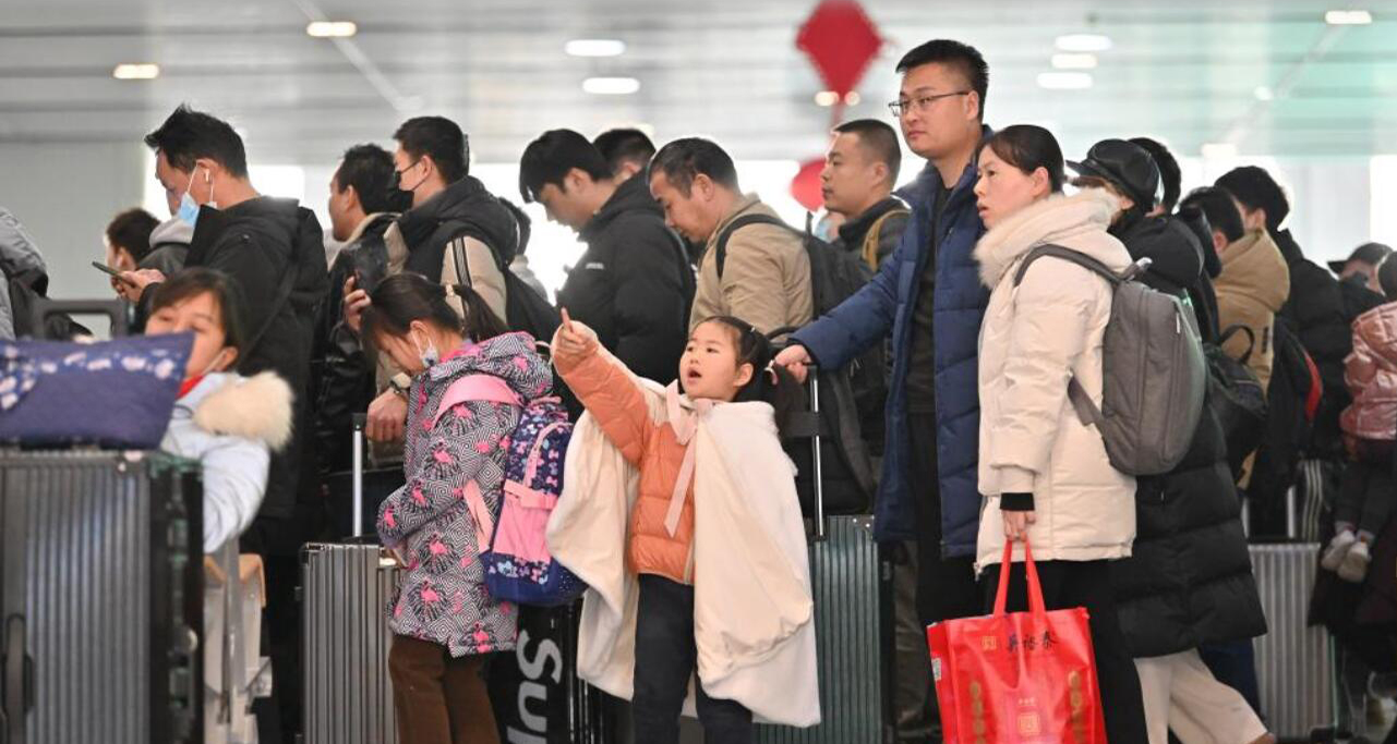 北京豐臺站迎來春運客流高峰期