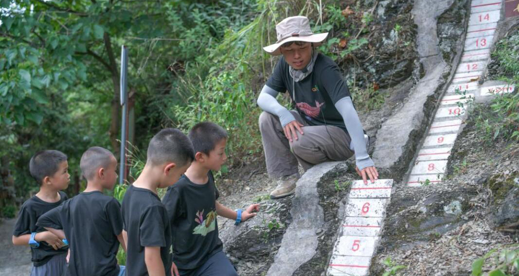 在苗嶺深處講述古生物故事